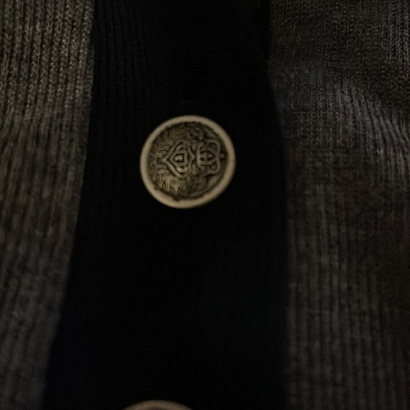 Men’s Top - Picture 4 of 5